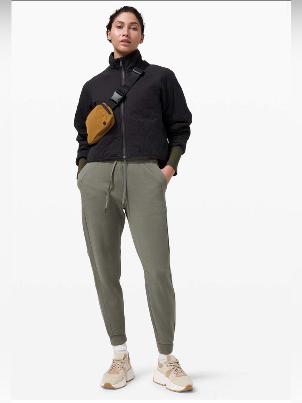 Lululemon Scuba High-Rise Jogger *Fleece 28"
Grey Sage Size 12